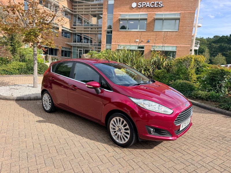 2015 Ford Fiesta 1.6 Titanium Hatchback 5dr Petrol Powershift Euro 5 105 ps